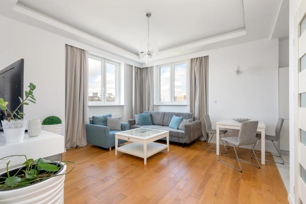Przestronny Apartament Z Widokiem Na Miasto W Warszawie Warszawa Zewnętrze zdjęcie