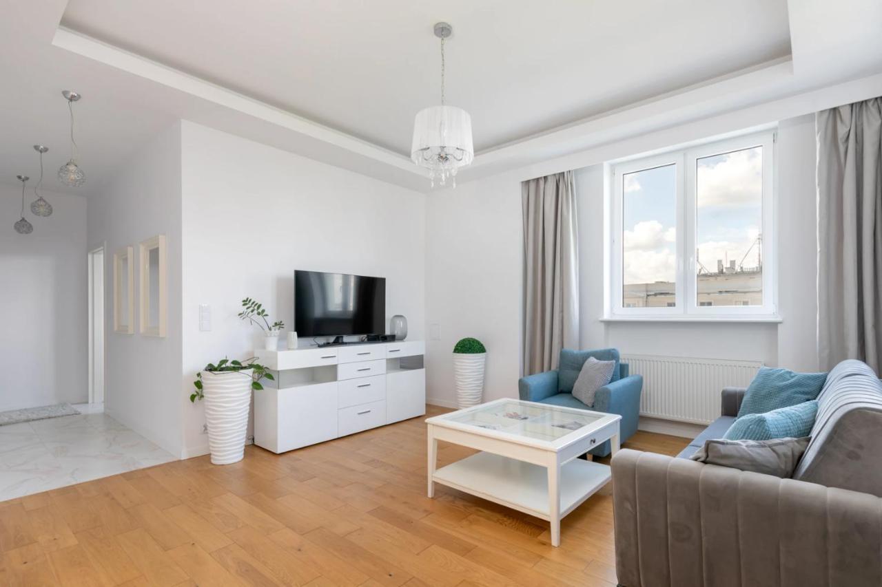 Przestronny Apartament Z Widokiem Na Miasto W Warszawie Warszawa Zewnętrze zdjęcie