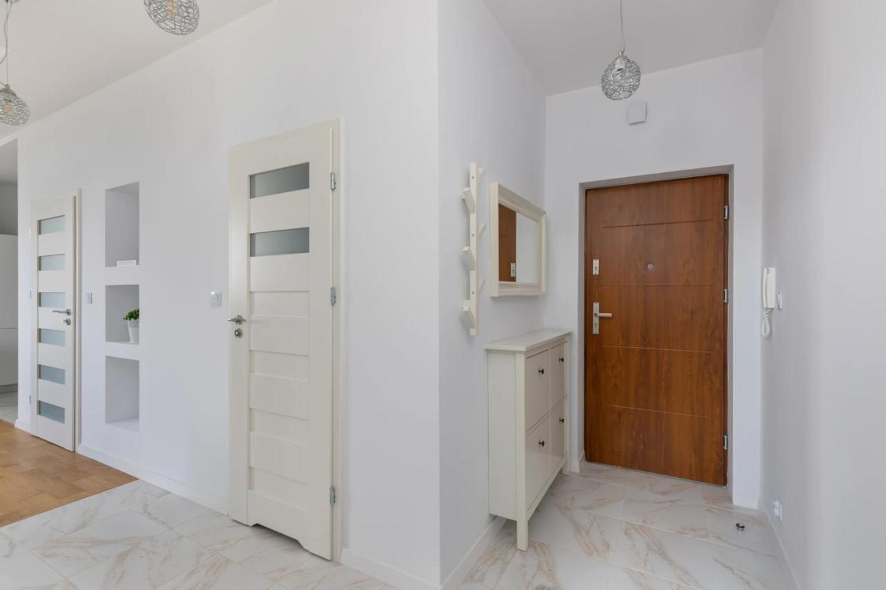 Przestronny Apartament Z Widokiem Na Miasto W Warszawie Warszawa Zewnętrze zdjęcie
