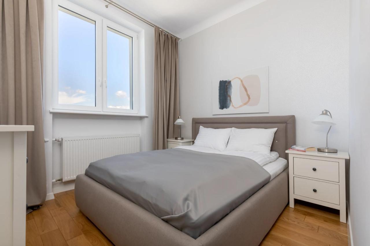 Przestronny Apartament Z Widokiem Na Miasto W Warszawie Warszawa Zewnętrze zdjęcie