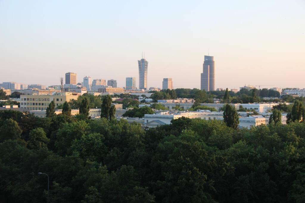 Przestronny Apartament Z Widokiem Na Miasto W Warszawie Warszawa Zewnętrze zdjęcie